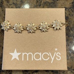 Ladies slide bracelet